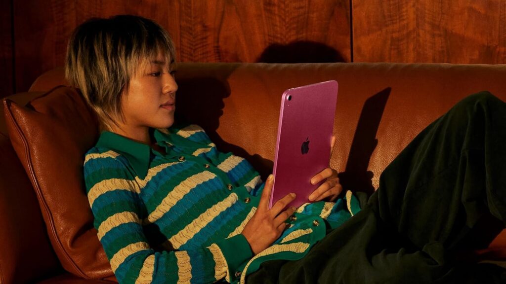Un iPad 11 en promo et un canapé, que demander de plus ? // Source : Apple Un iPad 11 en promo et un canapé, que demander de plus ? // Source : Apple
