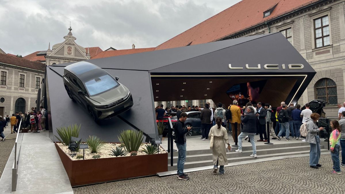 Le stand Lucid au salon IAA de Munich // Source : Robin San Vicente pour Numerama