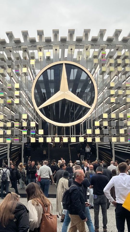 Les constructeurs allemands mettent le paquet pour leur stand au salon IAA de Munich // Source : Robin San Vicente pour Numerama