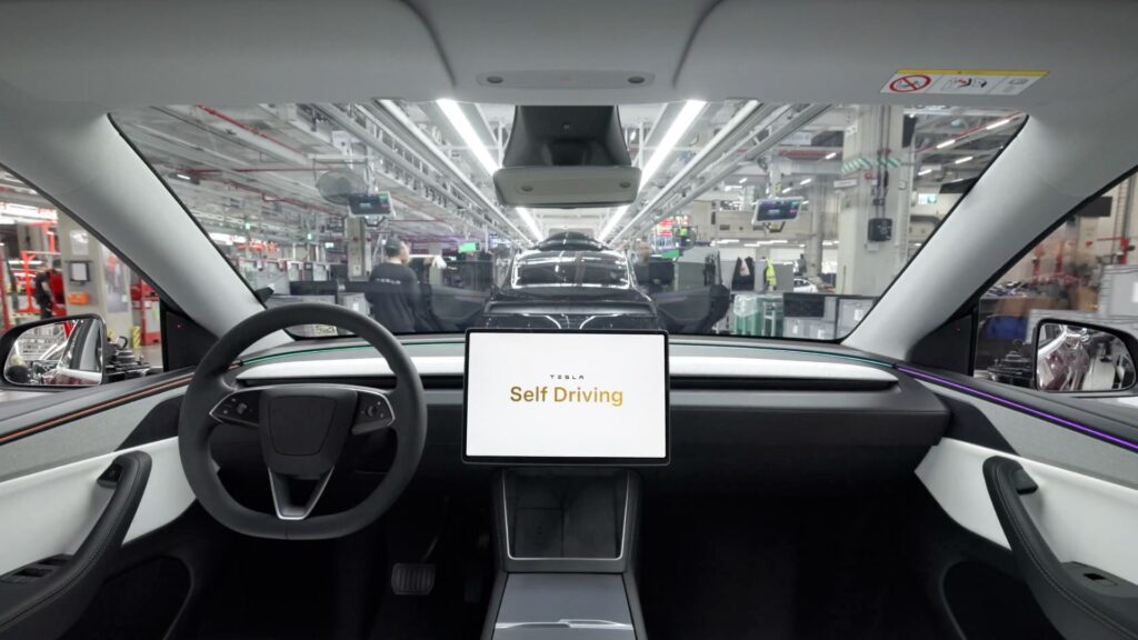 Le Tesla Model Y roule en totale autonomie avec le FSD à la Gigafactory de Berlin // Source : Tesla AI