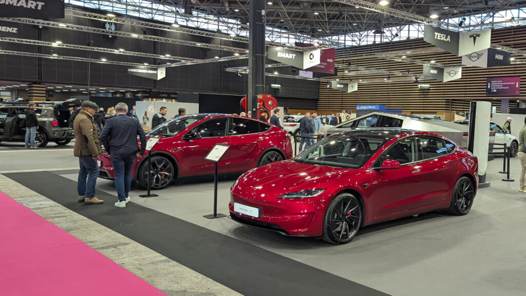 Tesla parmi les présents au salon de Lyon // Source : Raphaelle Baut pour Numerama