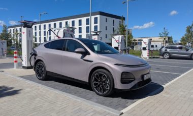 Xpeng G6 et les tests de ses capacités de recharge  // Source : Raphaelle Baut pour Numerama