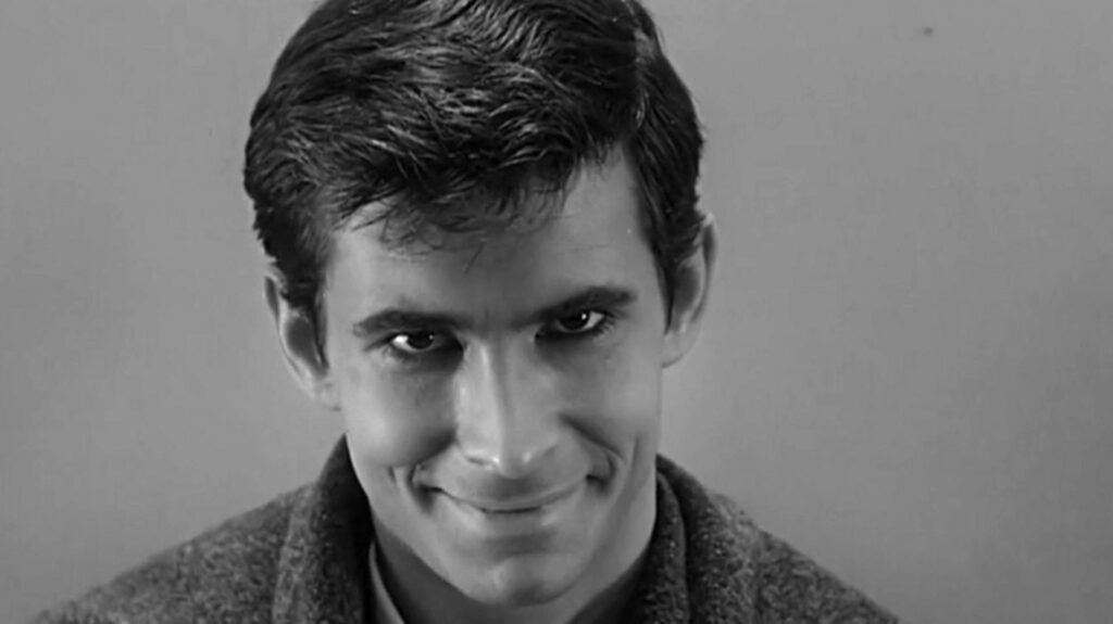 Norman Bates dans Psychose, inspiré par la vie d'Ed Gein // Source : Alfred Hitchcock Productions