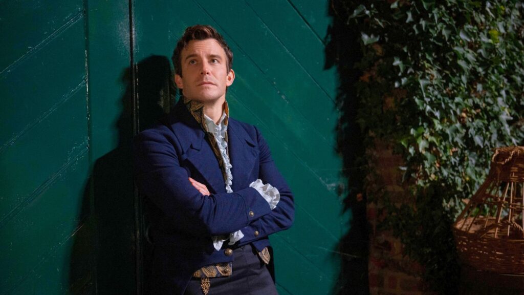 Benedict dans la saison 4 de La Chronique des Bridgerton. // Source : Via X @bridgerton (image modifi&eacute;e)