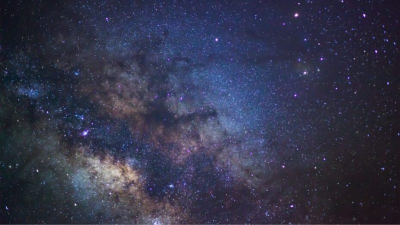 2 essaims d’étoiles filantes, pleine Lune, opposition d’Uranus : que voir dans le ciel en novembre 2025 ? 2 essaims d’étoiles filantes, pleine Lune, opposition d’Uranus : que voir dans le ciel en novembre 2025 ?