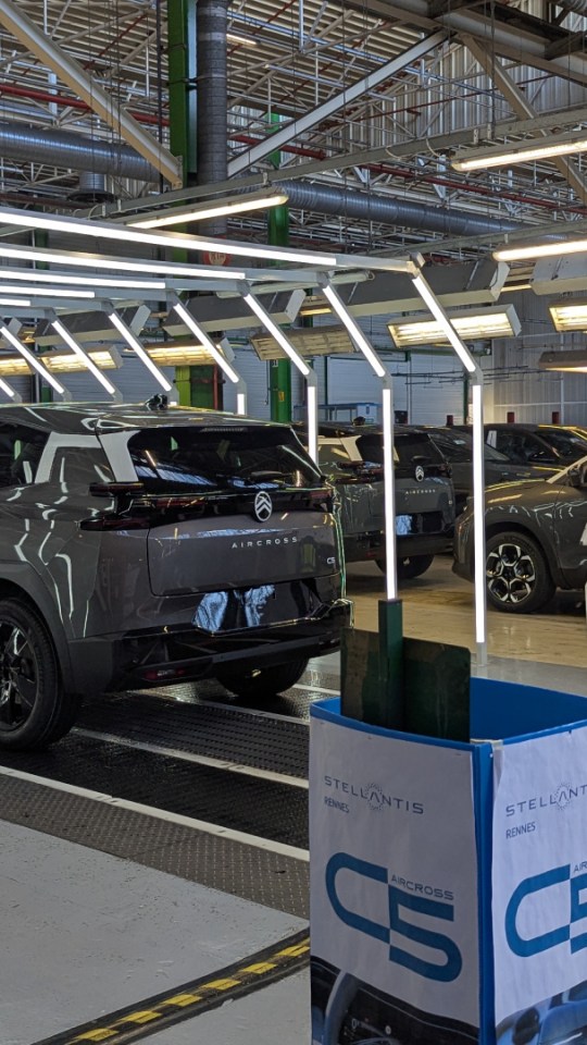 Production du Citroën C5 Aircross à l'usine de Rennes // Source : Raphaelle Baut pour Numerama Production du Citroën C5 Aircross à l'usine de Rennes // Source : Raphaelle Baut pour Numerama