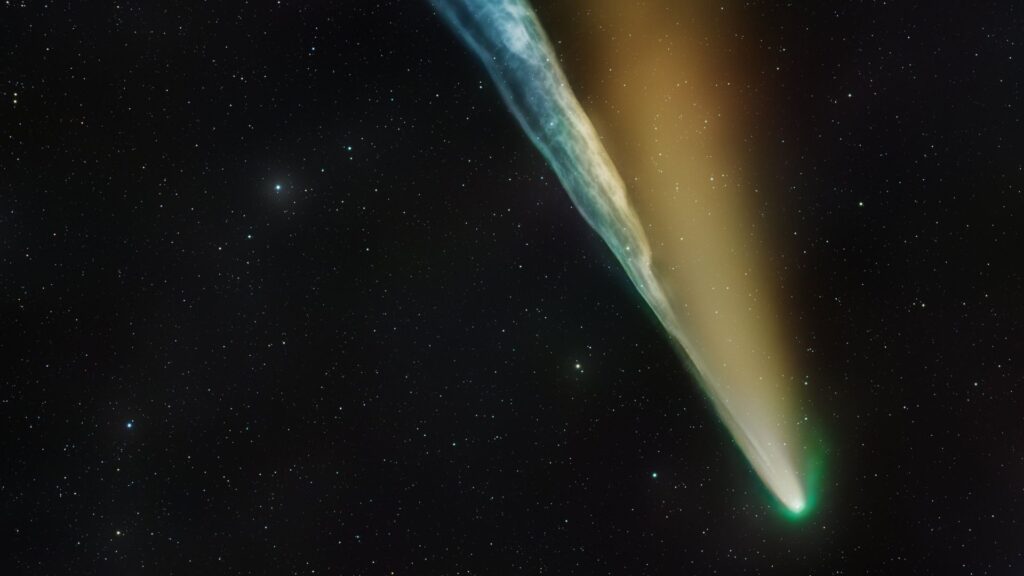 La comète Lemmon. // Source : Via X @AJamesMcCarthy (photo recadrée)
