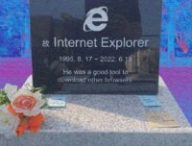Internet Explorer vivait encore // Source : Montage Numerama