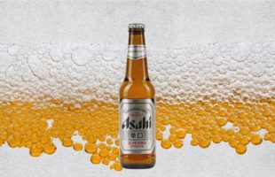 La bière ne coule plus à flots chez Asahi // Source : Montage Numerama