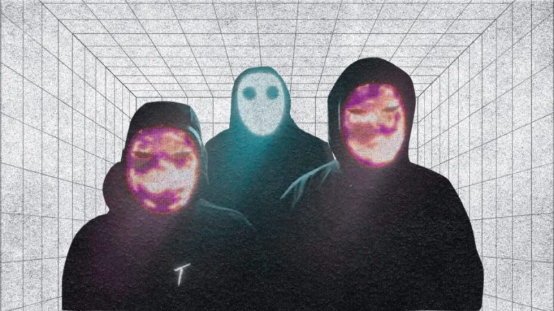 Fan d’Halloween et de hacking, il pirate les masques LED autour de lui Fan d’Halloween et de hacking, il pirate les masques LED autour de lui