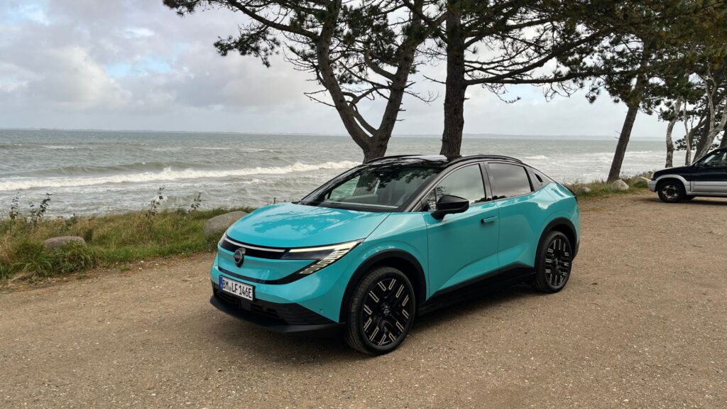 La nouvelle Nissan Leaf à l'essai. // Source : Robin San Vicente pour Numerama La nouvelle Nissan Leaf à l'essai. // Source : Robin San Vicente pour Numerama