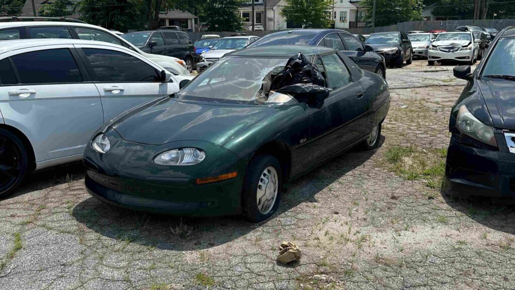 La GM EV1 vendue 104 000 dollars aux enchères // Source : The Autopian La GM EV1 vendue 104 000 dollars aux enchères // Source : The Autopian