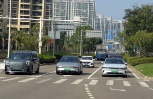 Un parc automobile qui s'électrifie vite en Chine (Hangzhou Bay) // Source : Raphaelle Baut pour Numerama