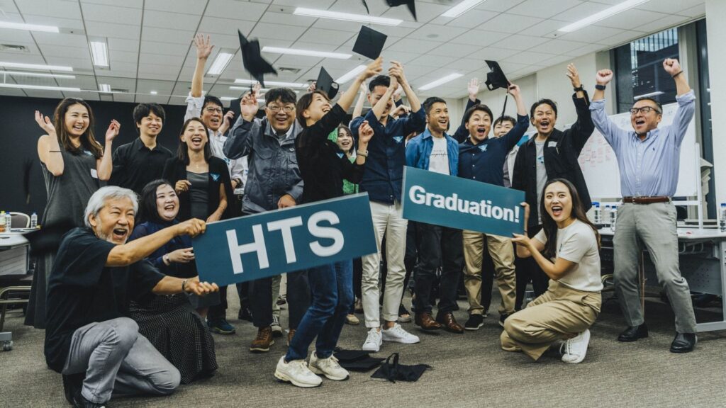 Helical_Fusion_members_celebrating_the_successful_HTS_test Helical_Fusion_members_celebrating_the_successful_HTS_test