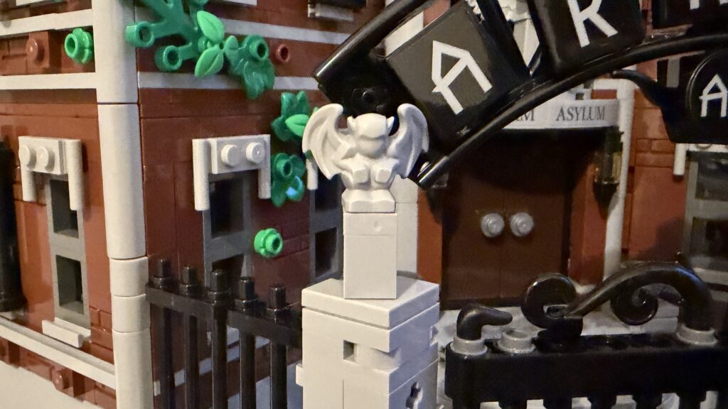 Lego Asile Arkham de Batman // Source : Maxime Claudel pour Numerama Lego Asile Arkham de Batman // Source : Maxime Claudel pour Numerama