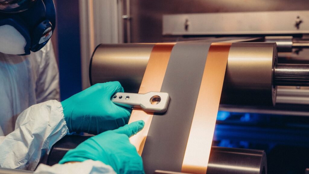 Au coeur du Laboratoire Innovation Cellule Batterie d'Ampere // Source : Ampere Au coeur du Laboratoire Innovation Cellule Batterie d'Ampere // Source : Ampere