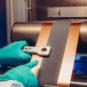 Au coeur du Laboratoire Innovation Cellule Batterie d'Ampere // Source : Ampere