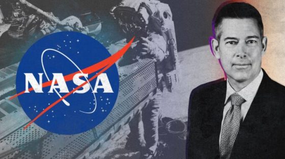 Source : Montage Numerama / NASA Source : Montage Numerama / NASA