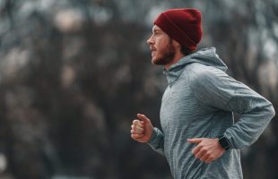 Sportifs, les données de votre montre connectée valent de l’or : voici comment les protéger