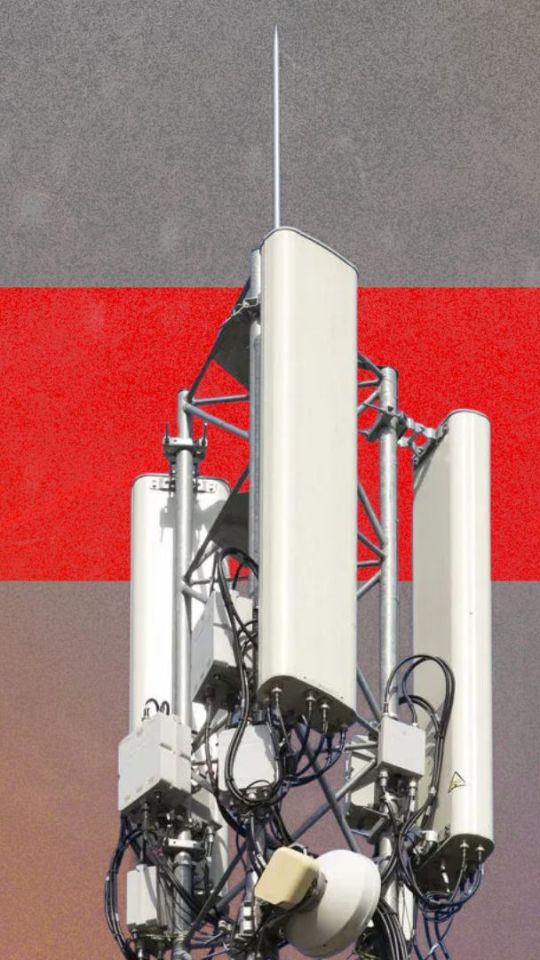 SFR // Source : Montage Numerama