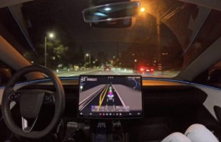 Tesla FSD en mode Mad Max  // Source : Extrait vidéo sur X de @WholeMarsBlog