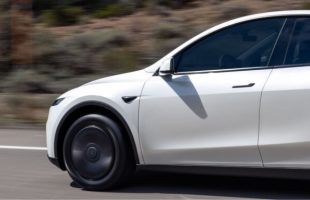 Le nouveau Tesla Model Y Standard (2025) // Source : Tesla