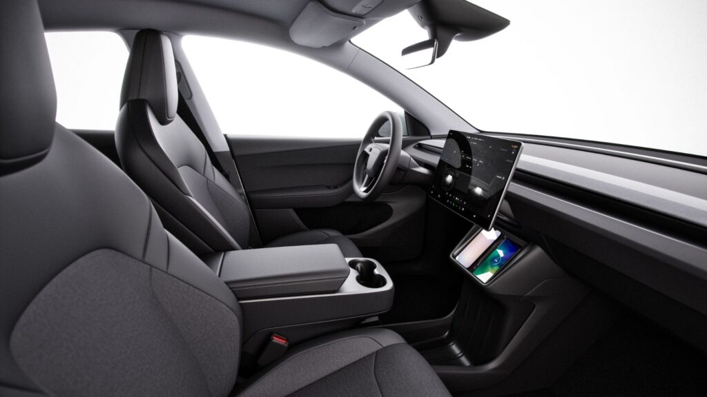 Le nouveau Tesla Model Y Standard (2025) // Source : Tesla
