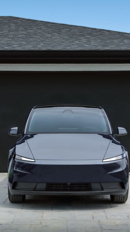 Le nouveau Tesla Model Y Standard (2025) // Source : Tesla