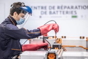 Centre de réparation des batteries par Volkswagen // Source : Volkswagen Centre de réparation des batteries par Volkswagen // Source : Volkswagen