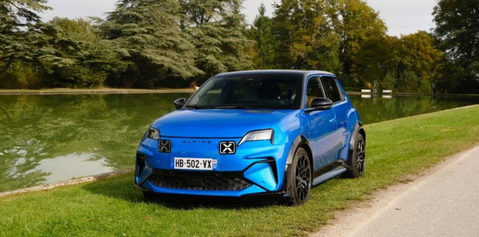 L'Alpine A290 à l'essai. // Source : Robin San Vicente pour Numerama L'Alpine A290 à l'essai. // Source : Robin San Vicente pour Numerama