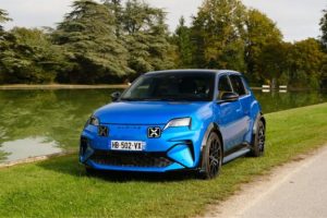 L'Alpine A290 à l'essai. // Source : Robin San Vicente pour Numerama L'Alpine A290 à l'essai. // Source : Robin San Vicente pour Numerama