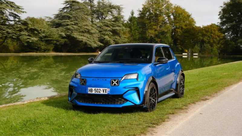 Après avoir essayé l’Alpine A290, j’ai presque envie d’appeler mon banquier pour en acheter une Après avoir essayé l’Alpine A290, j’ai presque envie d’appeler mon banquier pour en acheter une