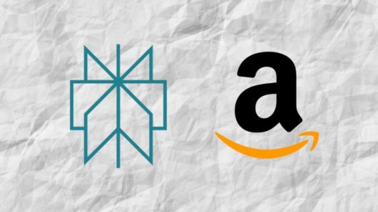 Source : Montage Numerama, logos Wikimedia/CC/Amazon & Perplexity