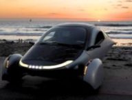 La voiture électrique solaire d'Aptera fait de nouveau parler d'elle // Source : Aptera