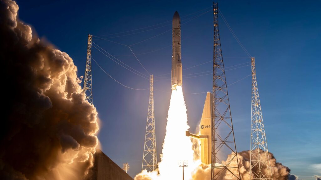 Direction l'orbite ! // Source : CNES/ESA/Arianespace-ArianeGroup/Optique Vidéo CSG/P Piron, 2025 (photo recadrée) Direction l'orbite ! // Source : CNES/ESA/Arianespace-ArianeGroup/Optique Vidéo CSG/P Piron, 2025 (photo recadrée)