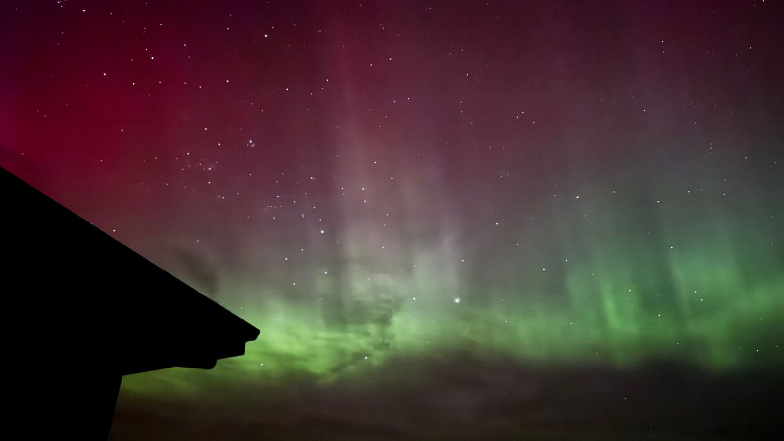 Que se passe-t-il dans lâ€™atmosphÃ¨re pendant une tempÃªte solaire ?