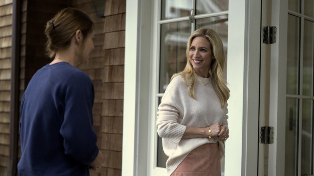 Brittany Snow dans The Beast in Me // Source : Chris Saunders/Netflix Brittany Snow dans The Beast in Me // Source : Chris Saunders/Netflix