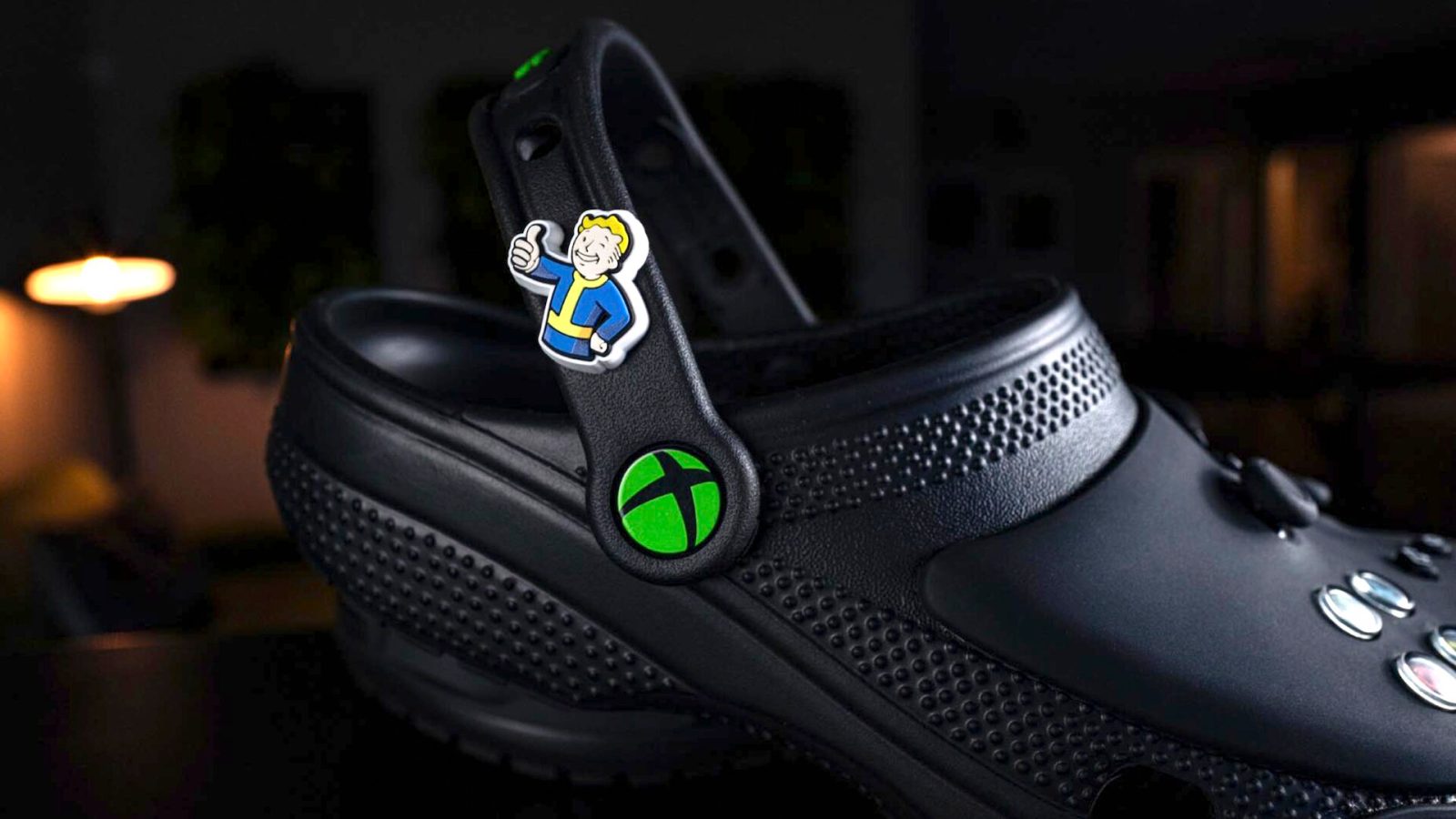 Pour ses 20 ans, la Xbox la plus vendue de lâ€™histoire mÃ©rite mieux que des chaussures...