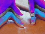 application piratée salon de massage // Source : Montage Numerama application piratée salon de massage // Source : Montage Numerama