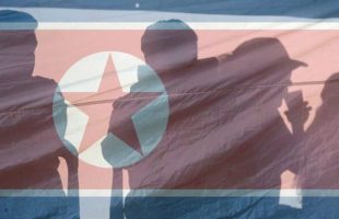 5 individus coupables aide Corée du Nord // Source : Montage Numerama