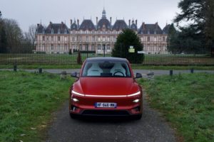 Le Tesla Model Y Performance (2025) à l'essai. // Source : Robin San Vicente pour Numerama