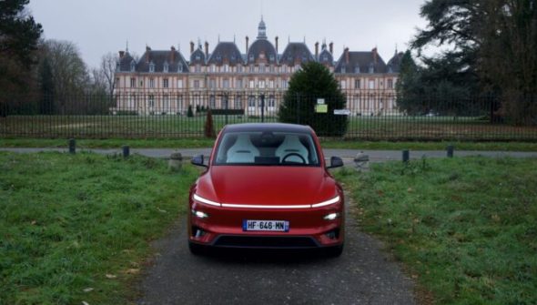 Le Tesla Model Y Performance (2025) à l'essai. // Source : Robin San Vicente pour Numerama