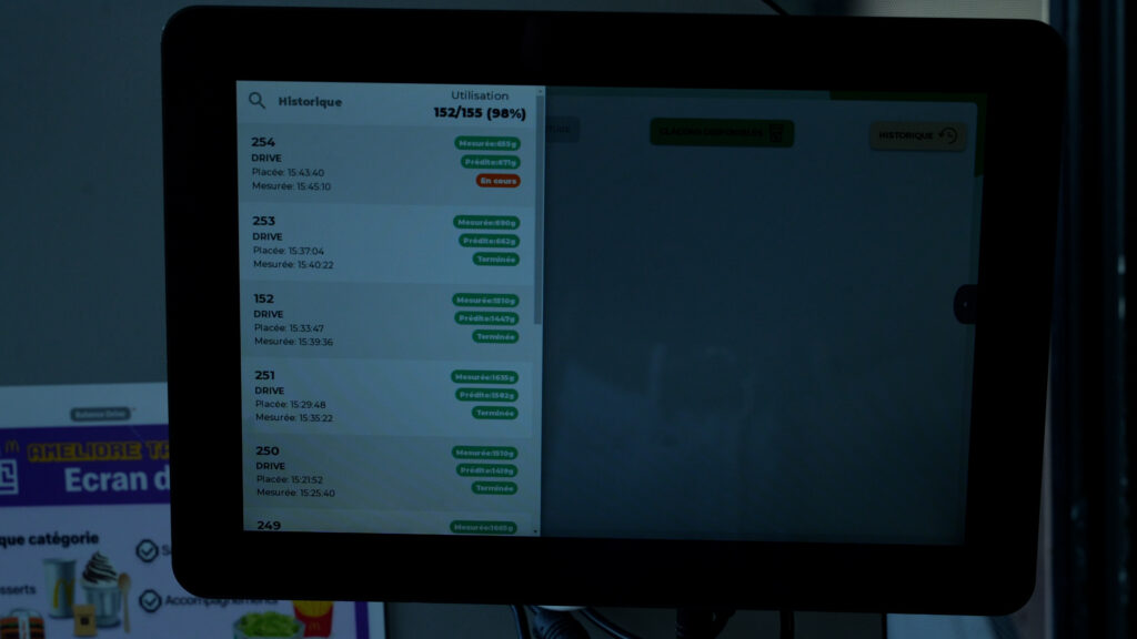 Sur cet écran, on peut consulter l'historique des commandes.