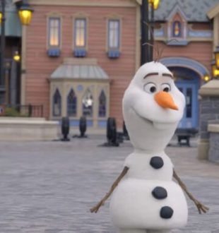 Olaf de la Reine des Neiges. // Source : Disneyland Paris
