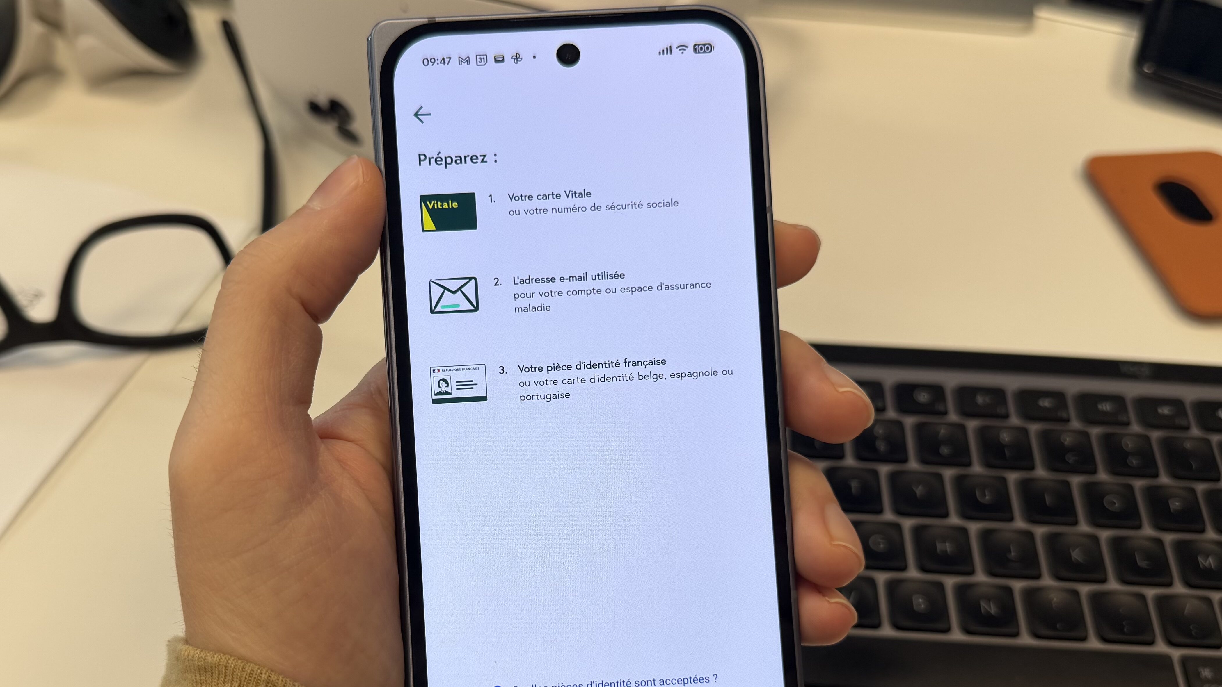Le processus de configuration de la Carte vitale sur smartphone. Le processus de configuration de la Carte vitale sur smartphone.