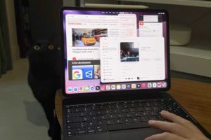 iPad Pro M5 et Ti-Punch. // Source : Numerama iPad Pro M5 et Ti-Punch. // Source : Numerama