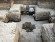 Excavation de la forme cruciforme sur le site Maya. // Source : Takeshi Inomata Excavation de la forme cruciforme sur le site Maya. // Source : Takeshi Inomata