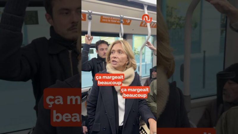 Valérie Pécresse nous montre qu’on peut payer par carte bancaire dans les bus parisiens !