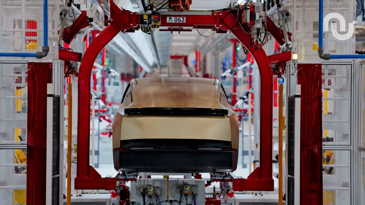 production Tesla Cybercab // Source : Capture live Tesla production Tesla Cybercab // Source : Capture live Tesla