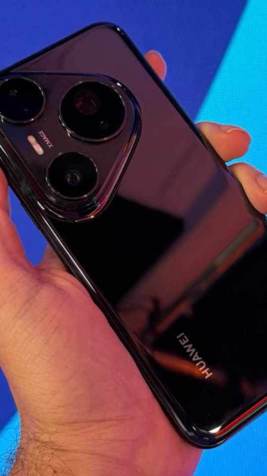 Le dos du Huawei Pura 80 Pro. // Source : Numerama